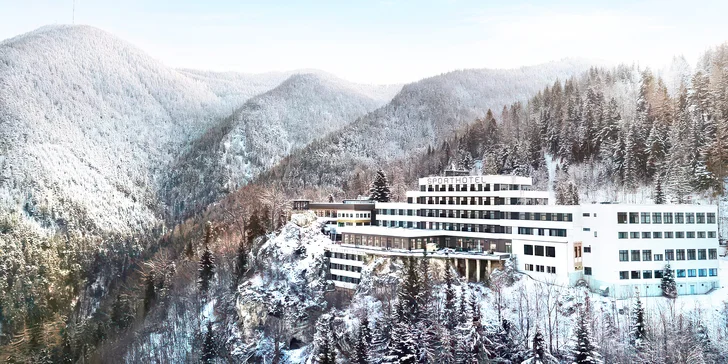 Vlakem na lyže do rakouského Semmeringu: hotel 500 m od sjezdovky, 3 noci s jídlem a wellness