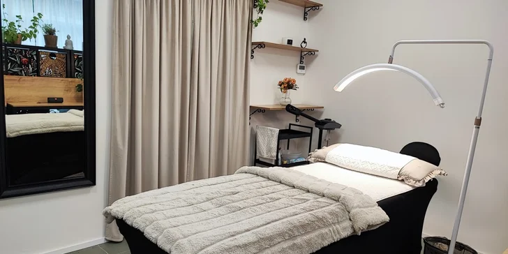 Formování postavy a relax: maderoterapie celého těla, ošetření na 60 až 90 minut