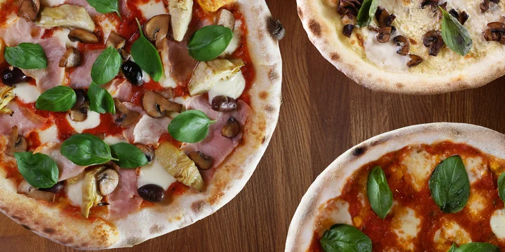 Se sýrem, šunkou i lososem: italská pizza a koktejl dle výběru pro 1 osobu
