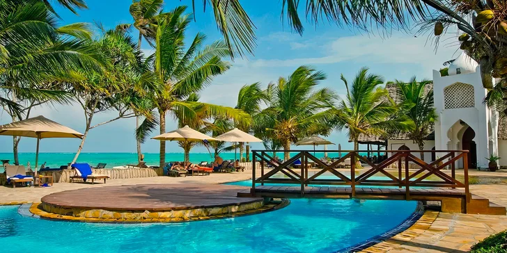 Letecky Zanzibar: let dreamlinerem, hotel Sultan Sands Island Resort**** s all inclusive, bazén i pláž