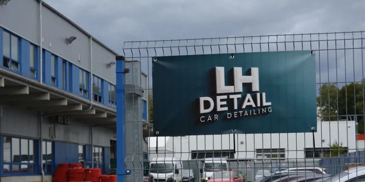 Čištění interiéru nebo exteriéru auta či kompletní servis, možnost vyzvednutí v Ostravě