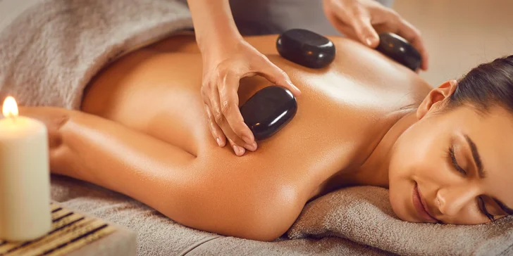 90 nebo 120 min. relaxační masáže lávovými kameny v thajském salonu