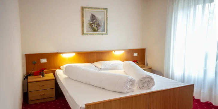 Pobyt v srdci Dolomit: hotel s polopenzí a karta výhod se skibusem zdarma
