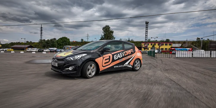 Hudba, humor a soutěž v plastic driftu: Petr Šiška & Vlasta Mudríková v Ostravě