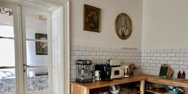 Historická vila v areálu zámku Svatý Anton: 3 apartmány s krásnou anglickou zahradou