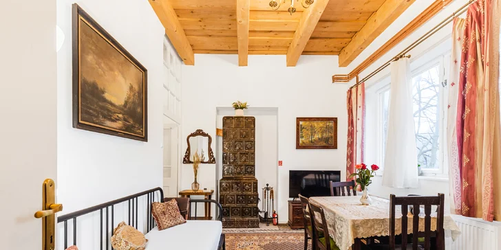 Historická vila v areálu zámku Svatý Anton: 3 apartmány s krásnou anglickou zahradou