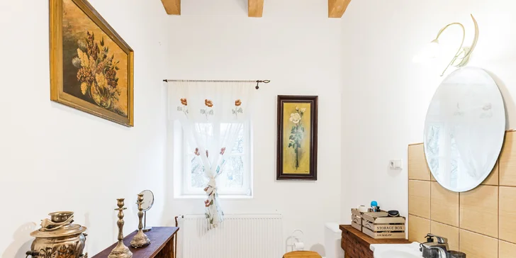 Historická vila v areálu zámku Svatý Anton: 3 apartmány s krásnou anglickou zahradou