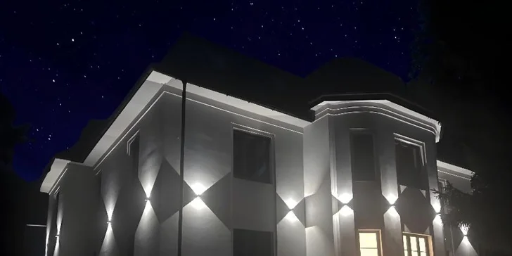 Pokoj či moderní apartmán v Karlově pod Pradědem, vč. snídaně nebo polopenze i vybavené kuchyňky