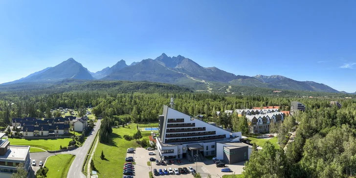 Dovolená ve Vysokých Tatrách: wellness pobyt v luxusním resortu s polopenzí, animační program