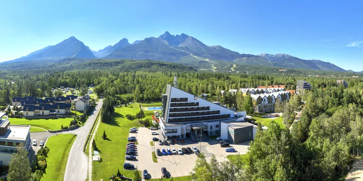 Dovolená ve Vysokých Tatrách: wellness pobyt v luxusním resortu s polopenzí, animační program
