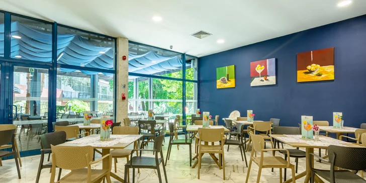 All inclusive dovolená v Bulharsku: apartmány pro páry i rodiny, bazén, animace i děti zdarma