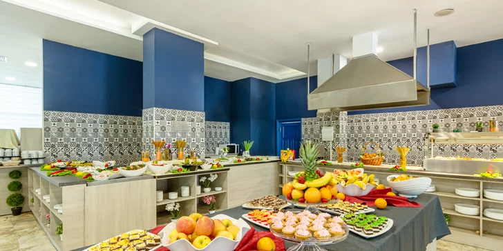 All inclusive dovolená v Bulharsku: apartmány pro páry i rodiny, bazén, animace i děti zdarma