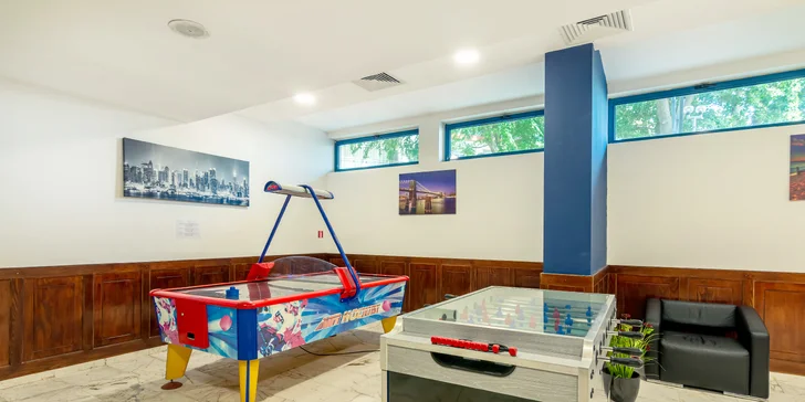 All inclusive dovolená v Bulharsku: apartmány pro páry i rodiny, bazén, animace i děti zdarma