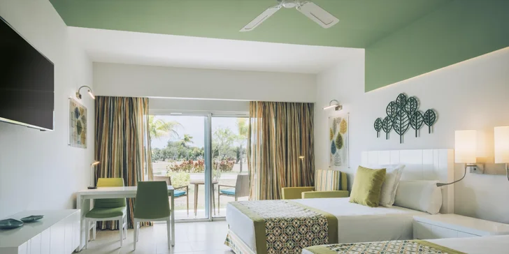All inclusive dovolená na Kubě vč. letenky: 5* hotel Iberostar Selection Holguin u pláže a s bazény
