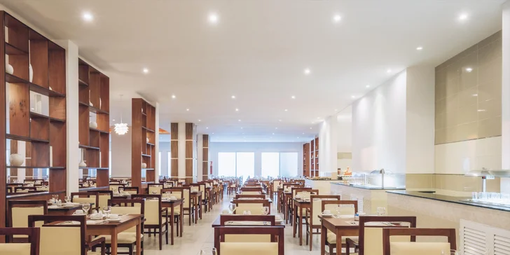 All inclusive dovolená na Kubě vč. letenky: 5* hotel Iberostar Selection Holguin u pláže a s bazény