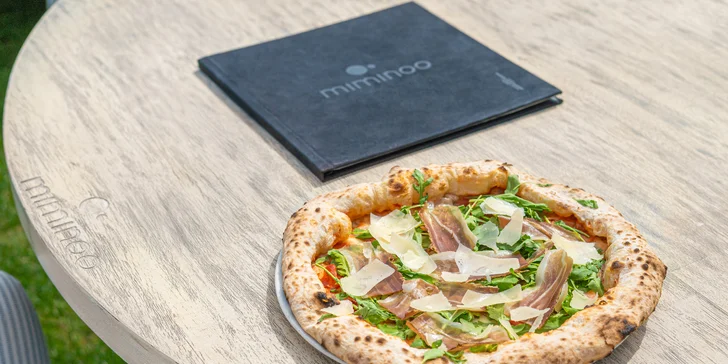 Vstup na Žižkovskou věž a pizza podle výběru v restauraci Miminoo