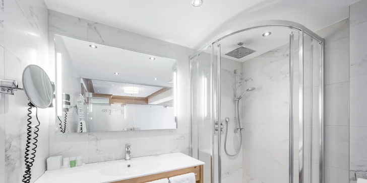 Zimní pobyt v Tyrolsku: 4* Superior hotel u sjezdovky, polopenze plus a wellness