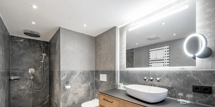 Zimní pobyt v Tyrolsku: 4* Superior hotel u sjezdovky, polopenze plus a wellness