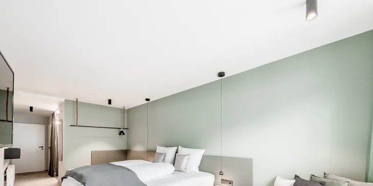 Boutique hotel v Seefeldu: střešní wellness a snídaně, v zimě sjezdovky i běžky