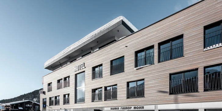 Boutique hotel v Seefeldu: střešní wellness a snídaně, v zimě sjezdovky i běžky