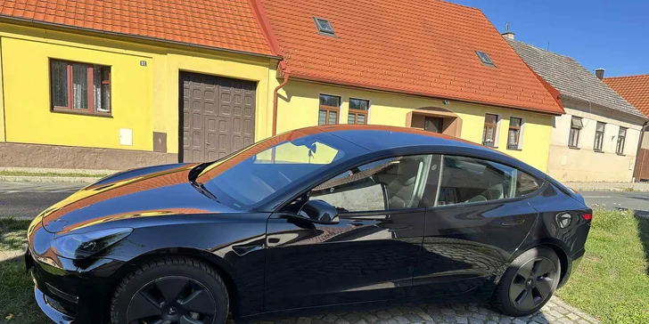 Tesla 3 Long Range Refresh: řízení, spolujízda i pronájem na 24 hodin či celý víkend