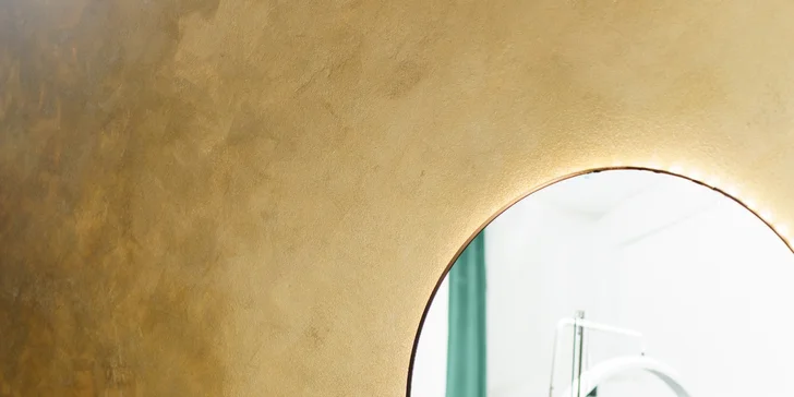 Dokonalý pohled: laminace nebo pudrové obočí či permanentní make-up meziřasové linky