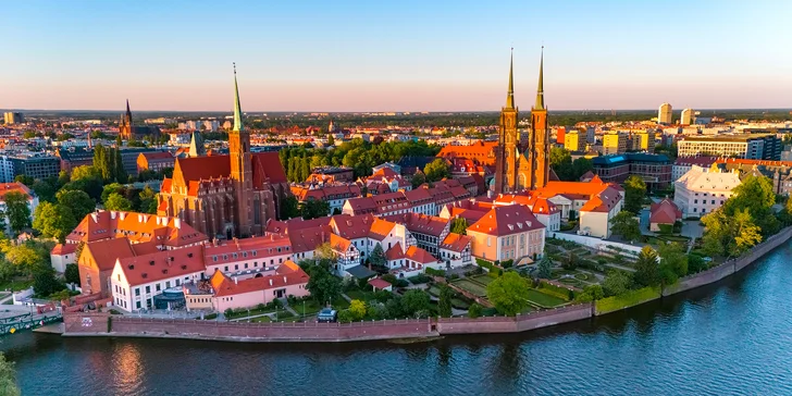 Nabitý den ve Vratislavi: vyrazte do nejnavštěvovanější polské zoo, Afrikária a na Sky Tower