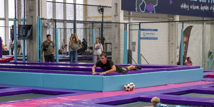 Vstupy pro děti do největšího a nejmodernějšího trampolínového parku na Moravě