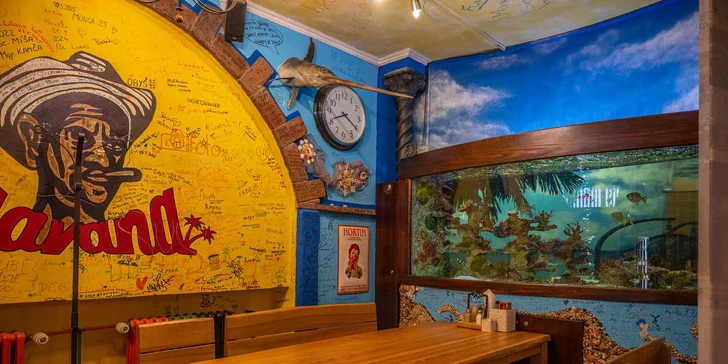 Hostina v kubánské restauraci pro 2–4 osoby: steak, tortilly, tacos a přílohy