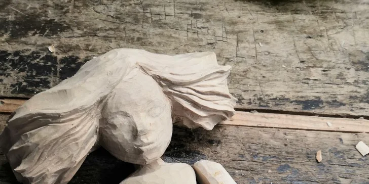 Dejte prostor své kreativitě: kurz řezbářství či linorytových razítek pro 1 i 2 osoby