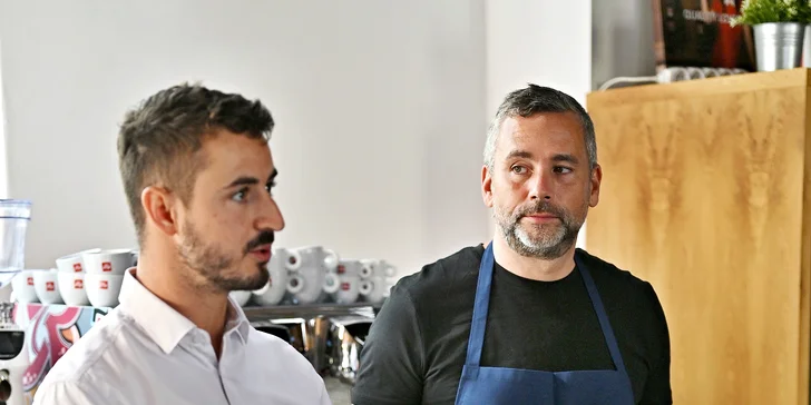 Čajový kurz v Praze - Karlíně: Objevte tajemství čajových lístků