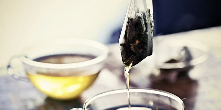 Čajový kurz v Praze - Karlíně: Objevte tajemství čajových lístků