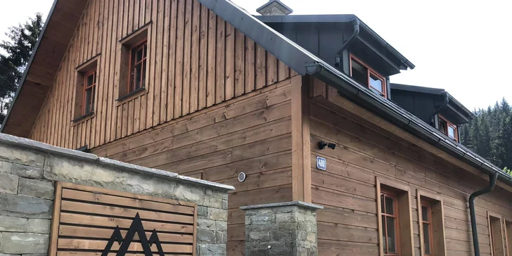 Malebné Valašsko: moderní apartmány ve Velkých Karlovicích až pro 12 osob