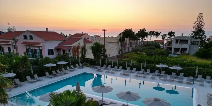 Dovolená na Korfu: 4* hotel Nobilis Corfu v centru Acharavi, all inclusive, letenky