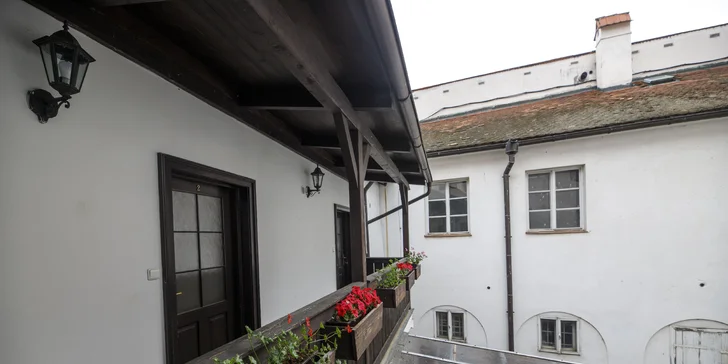 Pobyt v srdci Českého Krumlova se snídaní a vínem: pokoj nebo apartmán až pro 5 osob