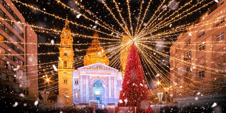 Advent v Egeru i Budapešti: 3 noci v hotelu Flora**** s polopenzí a saunami, doprava, vstup do lázní