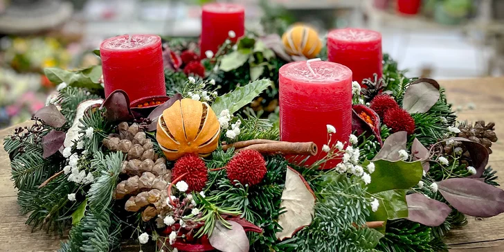 Připravte si vánoční výzdobu: workshop výroby adventních svícnů a věnců pro 1 až 2 osoby