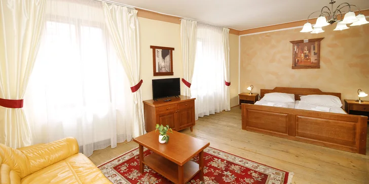 Pobyt v srdci Českého Krumlova se snídaní a vínem: pokoj nebo apartmán až pro 5 osob