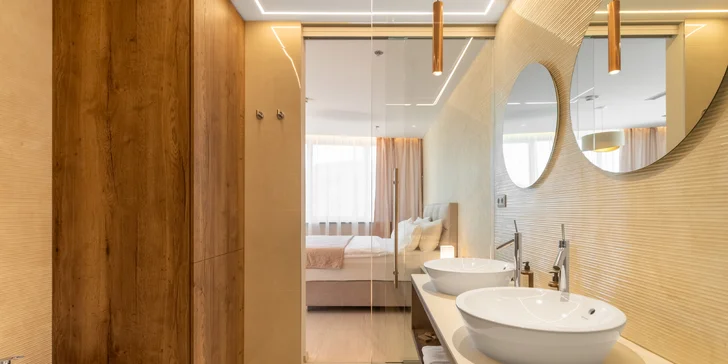 Dovolená v Žilině: 4* hotel se snídaní a vstupem do bazénu, saun a vířivky