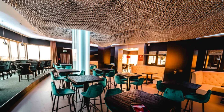 Dovolená v Žilině: 4* hotel se snídaní a vstupem do bazénu, saun a vířivky
