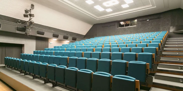 Divadlo Gong: vstupenka na představení S Pydlou v zádech