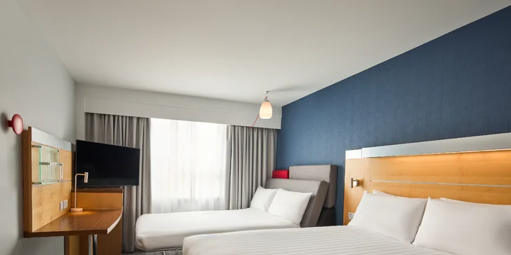 Dvě nebo tři noci v hotelu Holiday Inn v Londýně s vyhlídkovým busem a prohlídkami s průvodcem