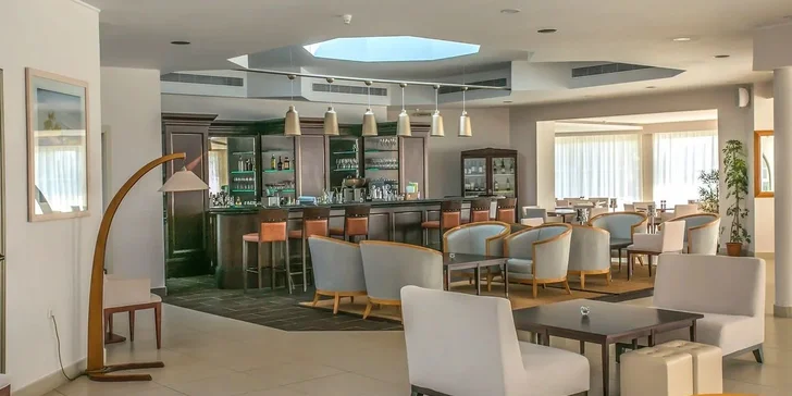 Letecky na Krétu: hotel Giannoulis Almyra Beach***** s all inclusive, bazén i dětský klub Čedog