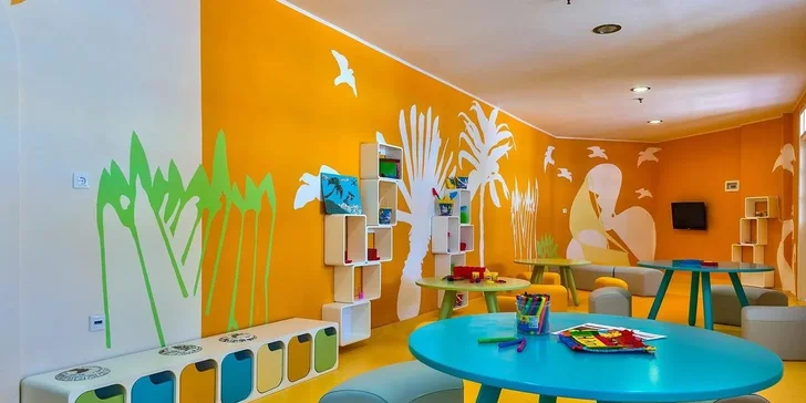 Letecky na Krétu: hotel Giannoulis Almyra Beach***** s all inclusive, bazén i dětský klub Čedog