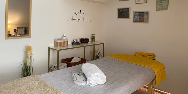 Masáže dle výběru: masáž zad, klasická nebo relax s lávovými kameny