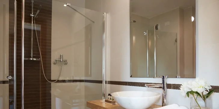 Dovolená na řeckém poloostrově Peloponés: 5* hotel u pláže, all inclusive i let