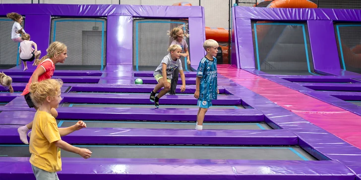 Vstupy pro děti do největšího a nejmodernějšího trampolínového parku na Moravě