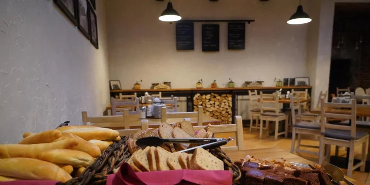 Hotel v centru Karlových Varů: jídlo a wellness, možnost masáže i solné jeskyně