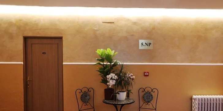 Hotel v centru Karlových Varů: jídlo a wellness, možnost masáže i solné jeskyně