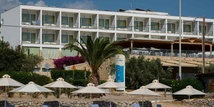 Hurá na Peloponés: 3* hotel přímo u pláže, all inclusive, bazény, letenky
